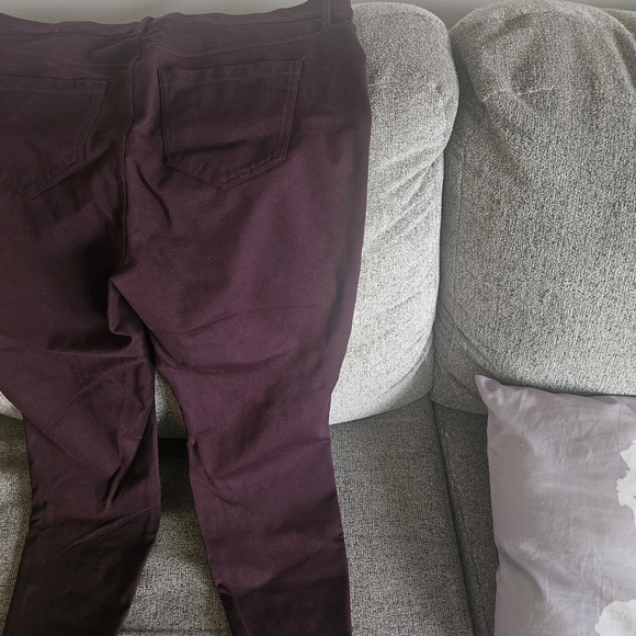 Liverpool Women's Skinny Pants - Dark Purple - Picture 3 of 3